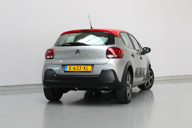 Citroën C3 Citroën C3 1.2 PureTech Shine 111PK, AUTOMAAT | RIJKLAAR | LED | NAVIGATIE | CRUISE CONTROLE | CLIMATE CONTROLE | PARKEERSENSOREN