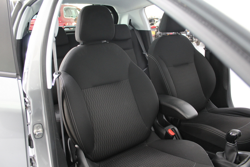 Peugeot 208 Peugeot 208 1.2 PureTech Blue Lease Active 83PK, RIJKLAAR | AIRCO | 5DRS | CRUISE CONTROLE | NAVIGATIE