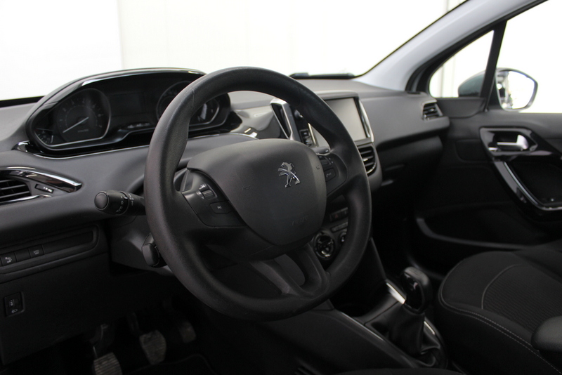 Peugeot 208 Peugeot 208 1.2 PureTech Blue Lease Active 83PK, RIJKLAAR | AIRCO | 5DRS | CRUISE CONTROLE | NAVIGATIE