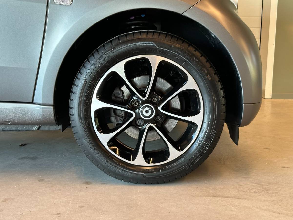smart Fortwo Smart Fortwo 1.0 AUTOMAAT PASSION-uitv|CLIMA AIRCO|NAVIGATIE|CRUISE CONTROL|LM-VELGEN|19.725 km NAP!!|incl.nieuwe APK+OH-BEURT