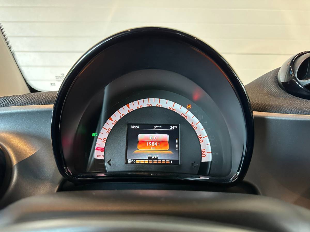 smart Fortwo Smart Fortwo 1.0 AUTOMAAT PASSION-uitv|CLIMA AIRCO|NAVIGATIE|CRUISE CONTROL|LM-VELGEN|19.725 km NAP!!|incl.nieuwe APK+OH-BEURT