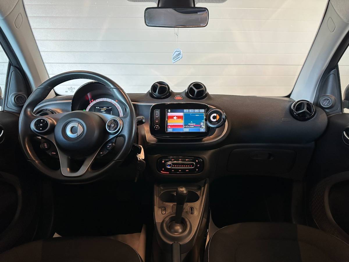 smart Fortwo Smart Fortwo 1.0 AUTOMAAT PASSION-uitv|CLIMA AIRCO|NAVIGATIE|CRUISE CONTROL|LM-VELGEN|19.725 km NAP!!|incl.nieuwe APK+OH-BEURT