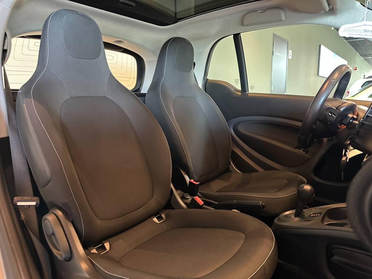smart Fortwo Smart Fortwo 1.0 AUTOMAAT PASSION-uitv|CLIMA AIRCO|NAVIGATIE|CRUISE CONTROL|LM-VELGEN|19.725 km NAP!!|incl.nieuwe APK+OH-BEURT