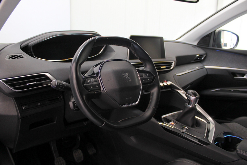 Peugeot 3008 Peugeot 3008 1.2 PureTech Allure 131PK, ELEC-ACHTERKLEP | TREKHAAK | DEELS LEER | CAMERA | CARPLAY