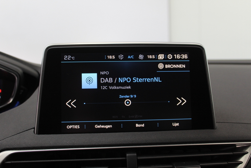 Peugeot 3008 Peugeot 3008 1.2 PureTech Allure 131PK, ELEC-ACHTERKLEP | TREKHAAK | DEELS LEER | CAMERA | CARPLAY