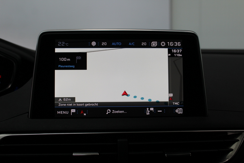 Peugeot 3008 Peugeot 3008 1.2 PureTech Allure 131PK, ELEC-ACHTERKLEP | TREKHAAK | DEELS LEER | CAMERA | CARPLAY