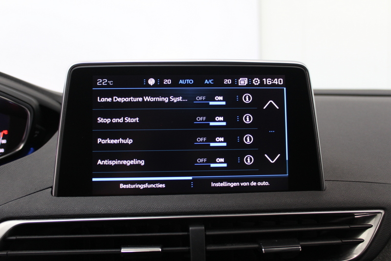 Peugeot 3008 Peugeot 3008 1.2 PureTech Allure 131PK, ELEC-ACHTERKLEP | TREKHAAK | DEELS LEER | CAMERA | CARPLAY