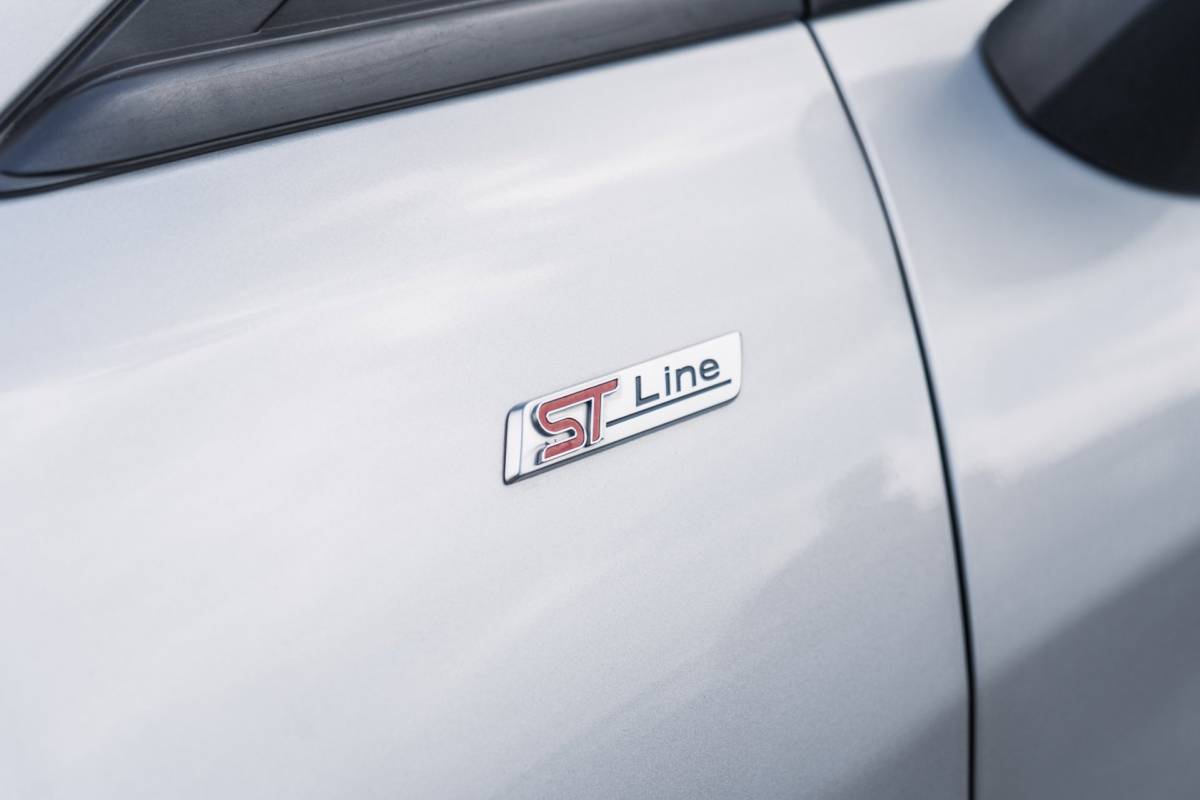 Ford Fiesta Ford FIESTA 1.0 EcoBoost ST-Line / LED / Pano / Winter pack!