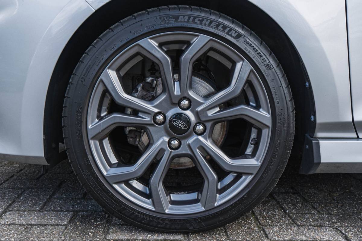 Ford Fiesta Ford FIESTA 1.0 EcoBoost ST-Line / LED / Pano / Winter pack!