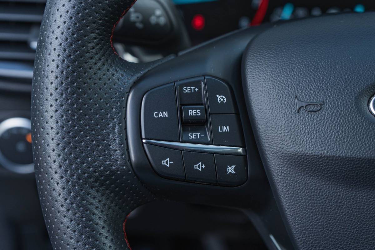 Ford Fiesta Ford FIESTA 1.0 EcoBoost ST-Line / LED / Pano / Winter pack!