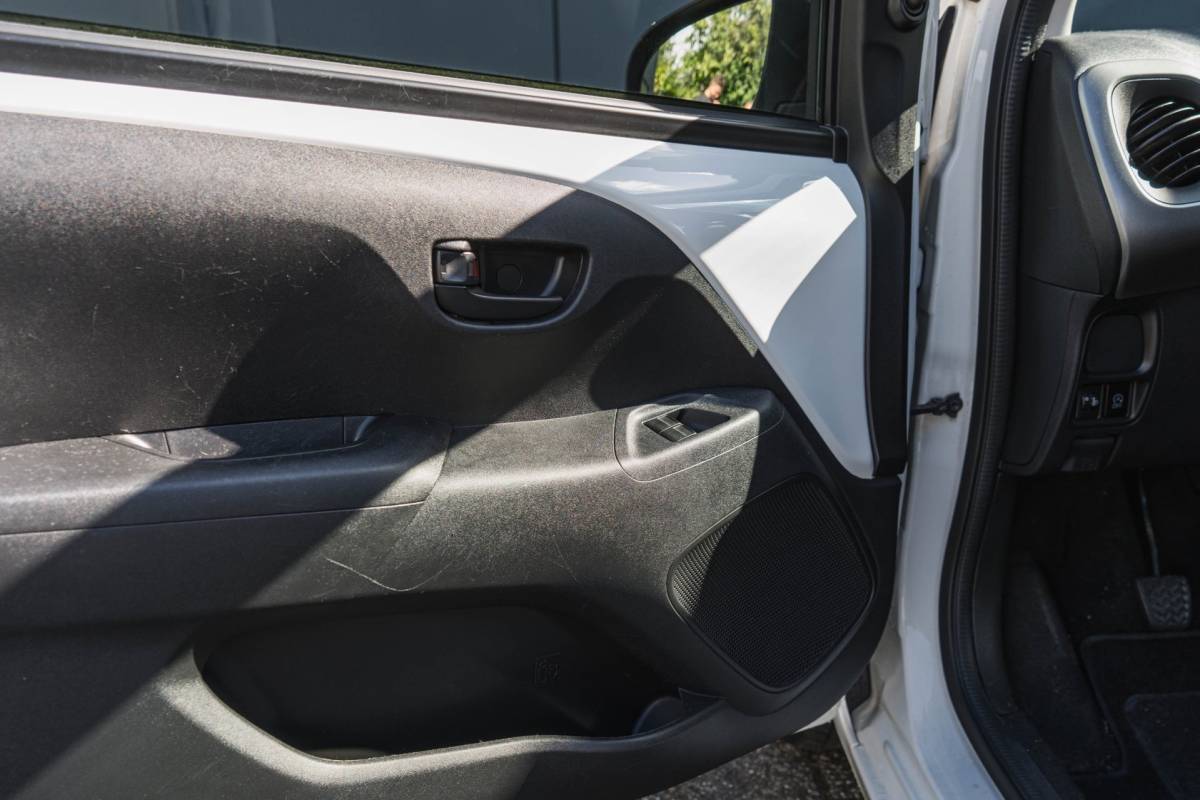 Peugeot 108 Peugeot 108 1.0 e-VTi Active / LED / Airco / Top!