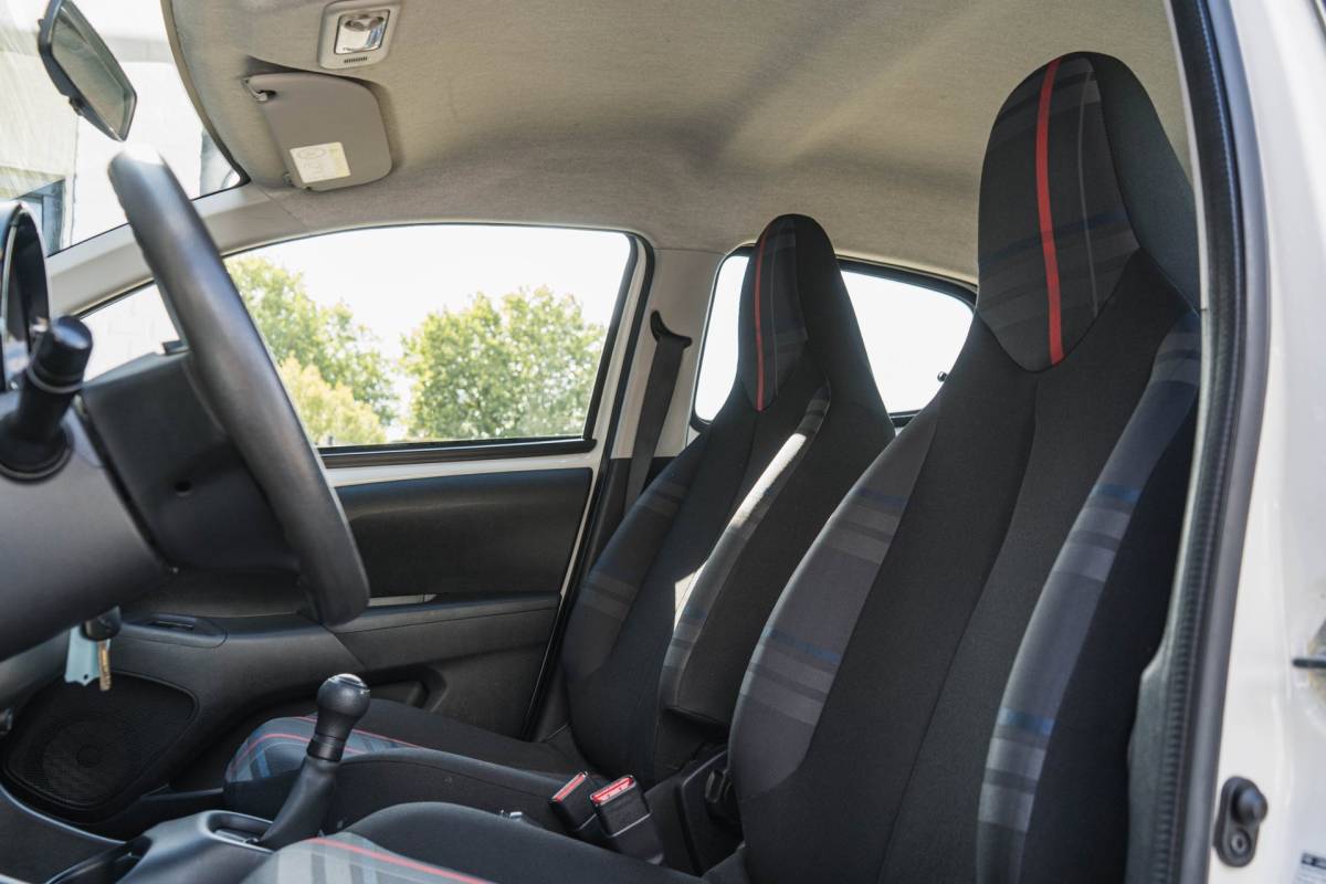 Peugeot 108 Peugeot 108 1.0 e-VTi Active / LED / Airco / Top!