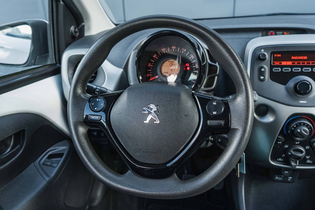 Peugeot 108 Peugeot 108 1.0 e-VTi Active / LED / Airco / Top!