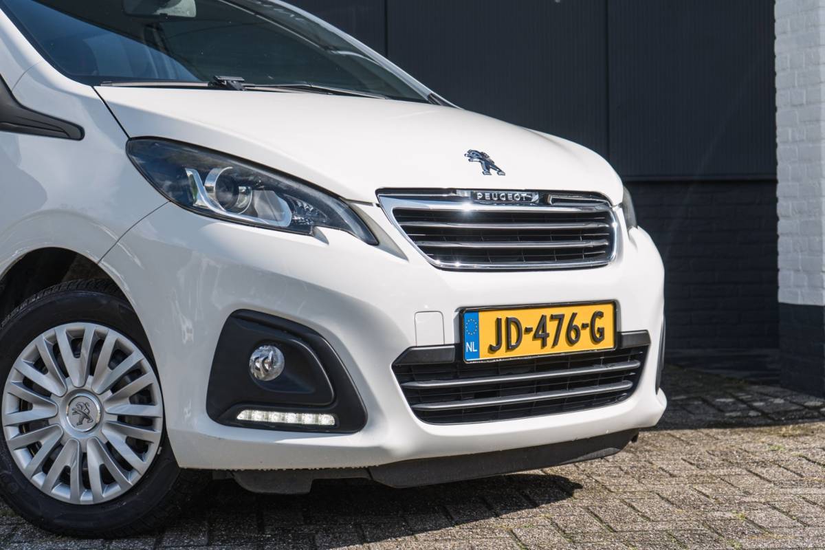 Peugeot 108 Peugeot 108 1.0 e-VTi Active / LED / Airco / Top!