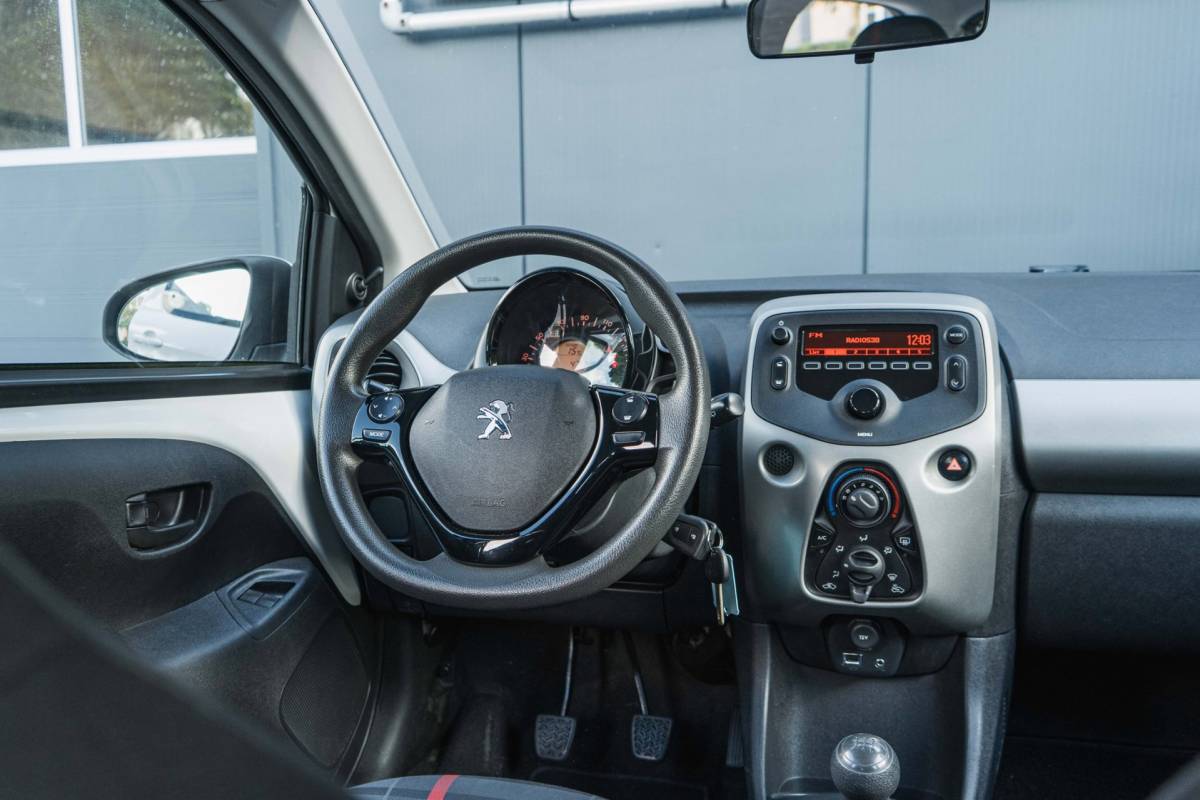 Peugeot 108 Peugeot 108 1.0 e-VTi Active / LED / Airco / Top!