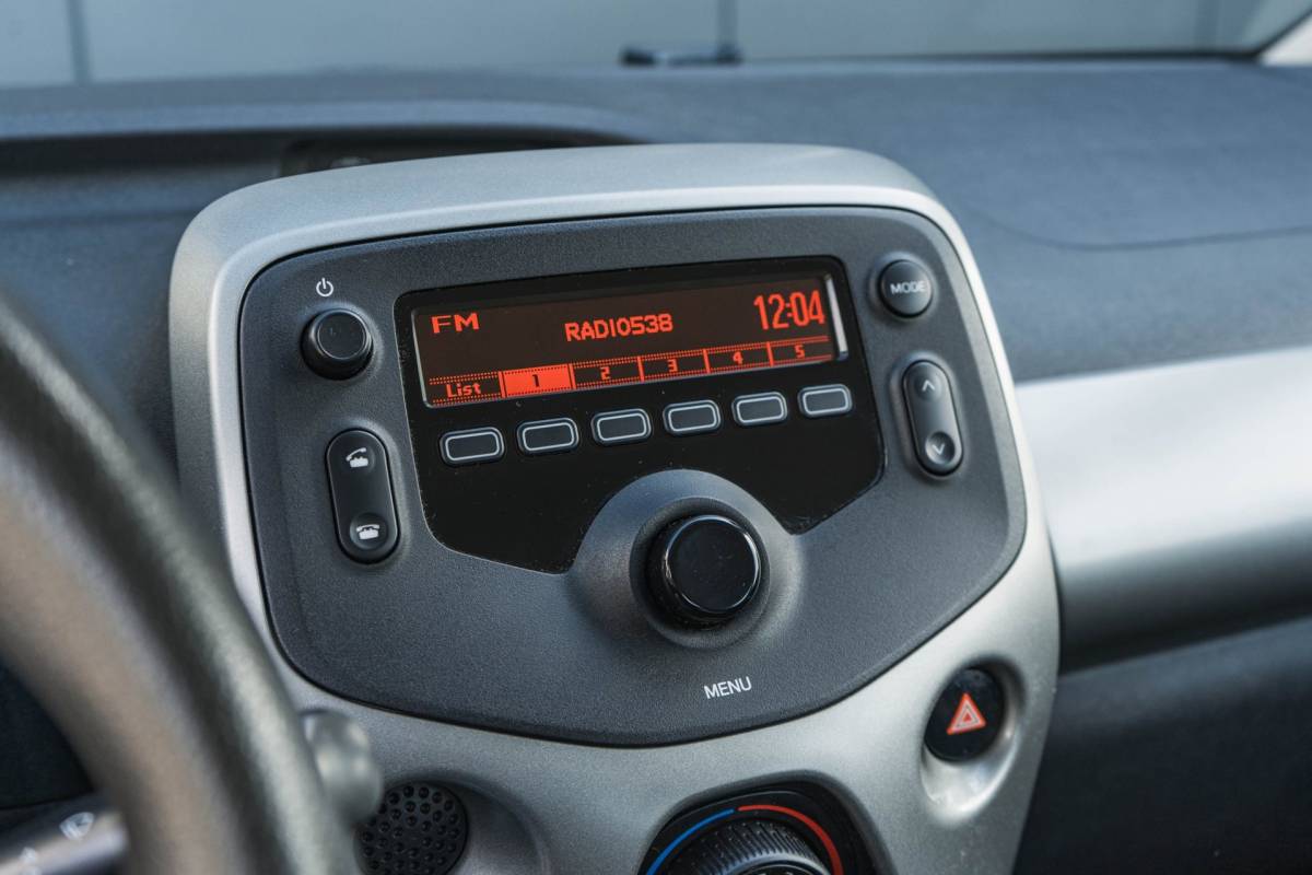 Peugeot 108 Peugeot 108 1.0 e-VTi Active / LED / Airco / Top!