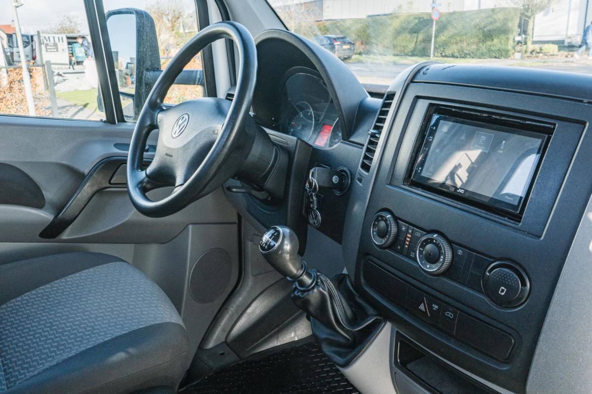Volkswagen Crafter Volkswagen Crafter 35 2.0 TDI Oprijwagen / Autoambulance