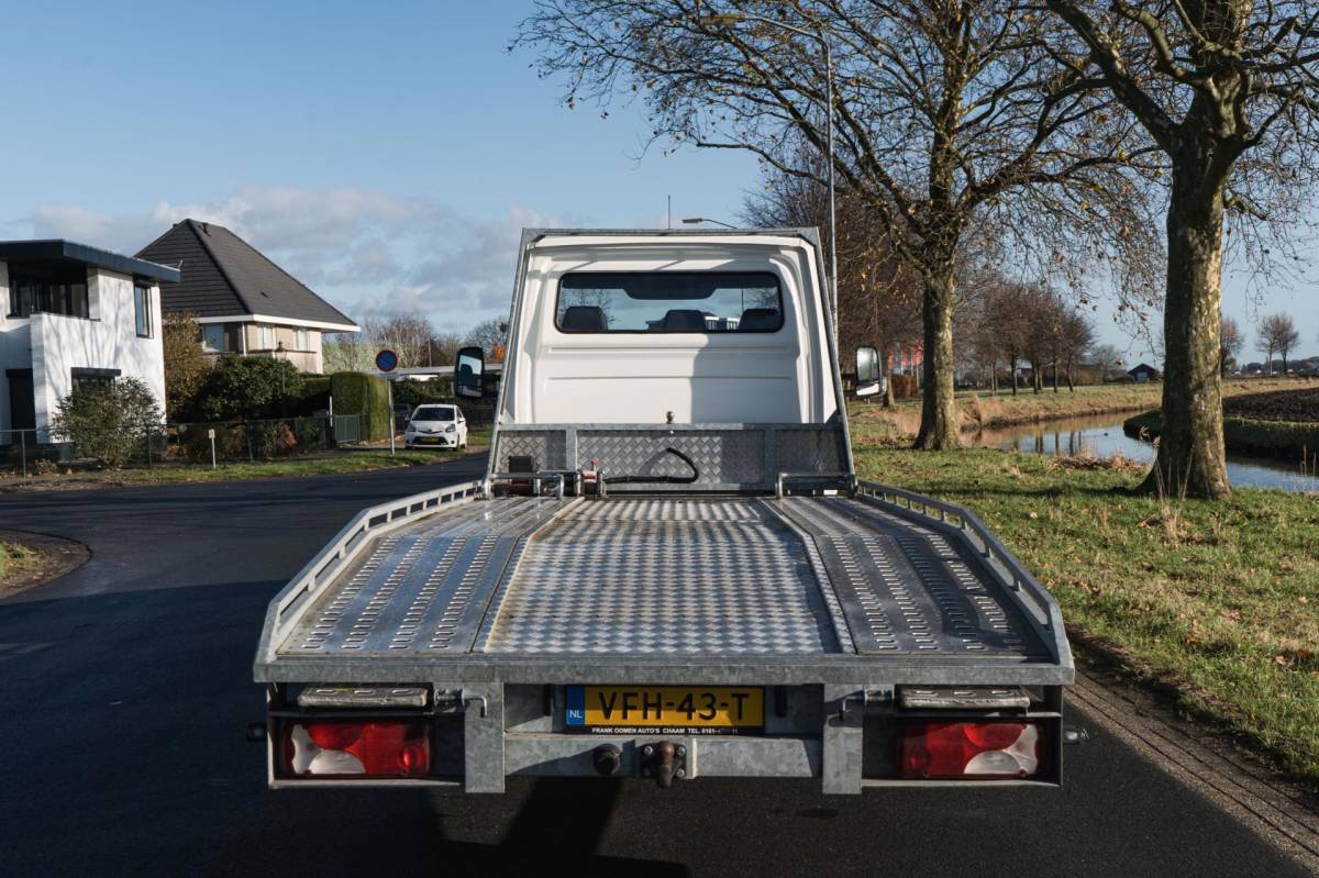 Volkswagen Crafter Volkswagen Crafter 35 2.0 TDI Oprijwagen / Autoambulance