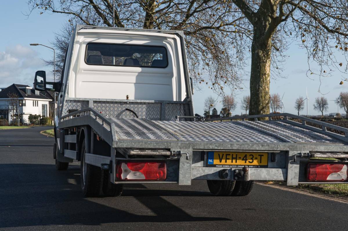Volkswagen Crafter Volkswagen Crafter 35 2.0 TDI Oprijwagen / Autoambulance