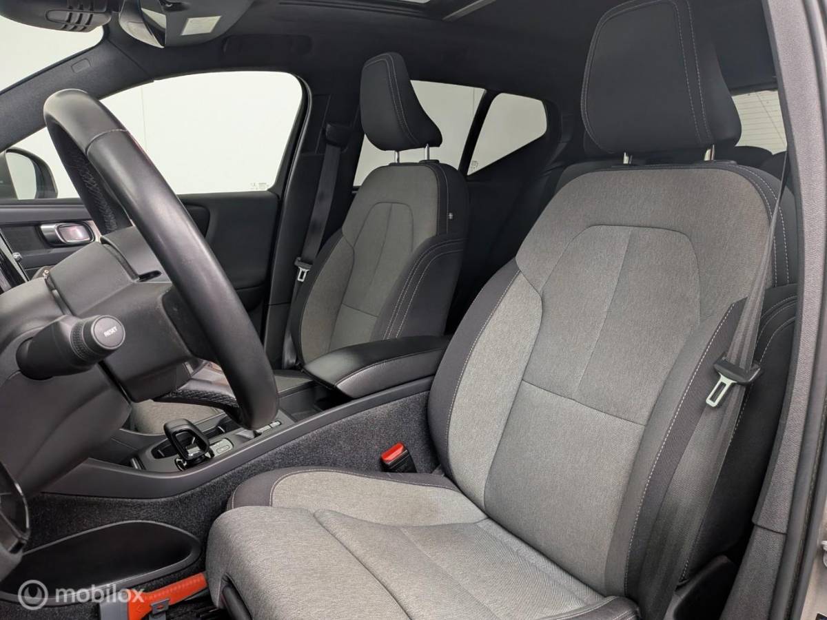 Volvo XC40 Volvo XC40 1.5 T4 Recharge Inscription | Panoramadak | Camera | Verwarmbare voorstoelen & Stuurwiel | 19″ Velgen | Dealer Onderhouden