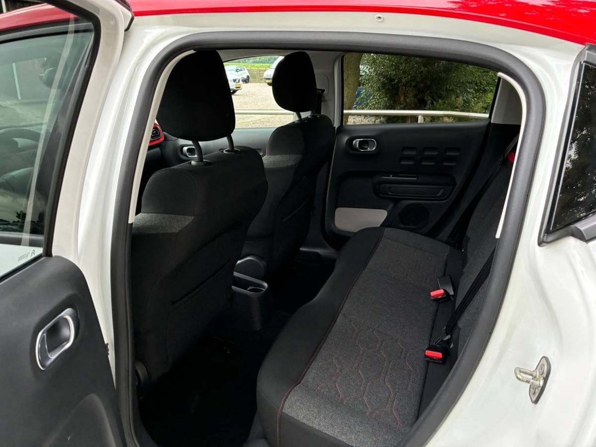 Citroën C3 Citroen C3 1.2 PureTech S&S Shine | Camera + Cruise + Navi Nu € 6.975,-!!!