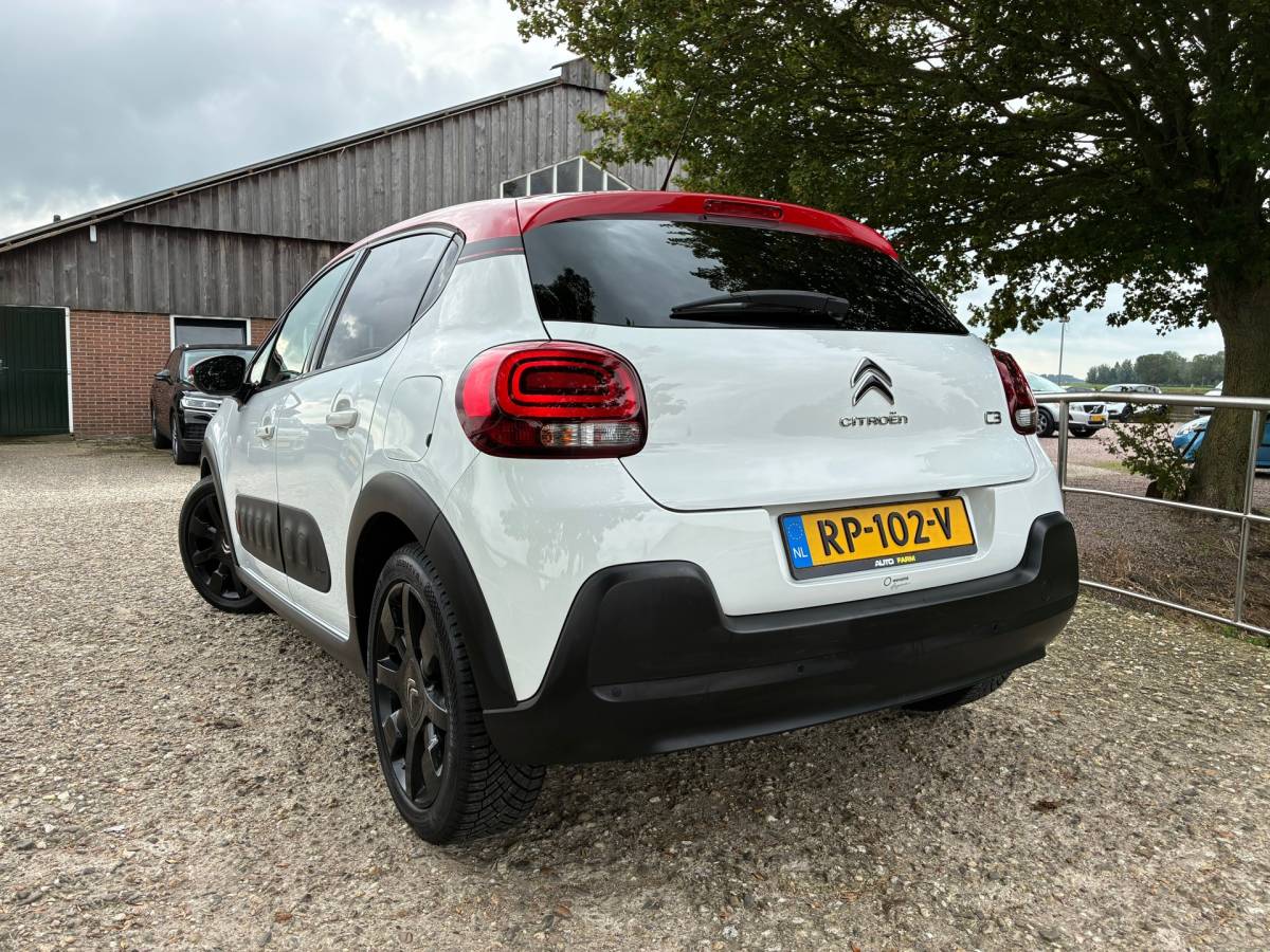 Citroën C3 Citroen C3 1.2 PureTech S&S Shine | Camera + Cruise + Navi Nu € 6.975,-!!!