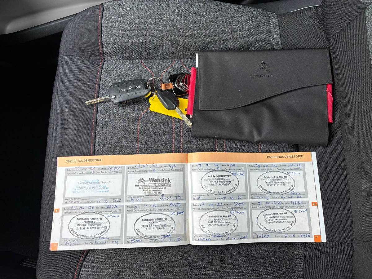 Citroën C3 Citroen C3 1.2 PureTech S&S Shine | Camera + Cruise + Navi Nu € 6.975,-!!!