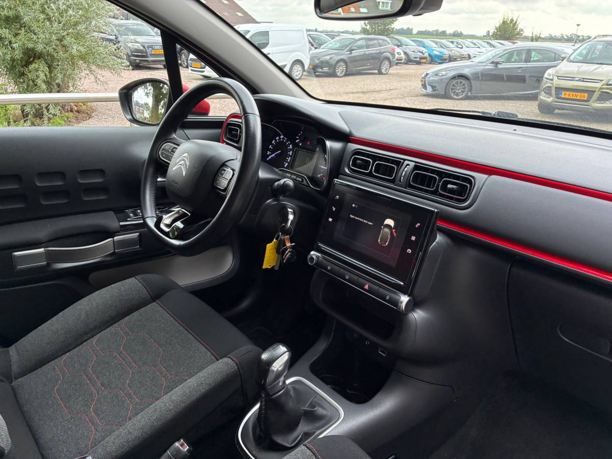 Citroën C3 Citroen C3 1.2 PureTech S&S Shine | Camera + Cruise + Navi Nu € 6.975,-!!!