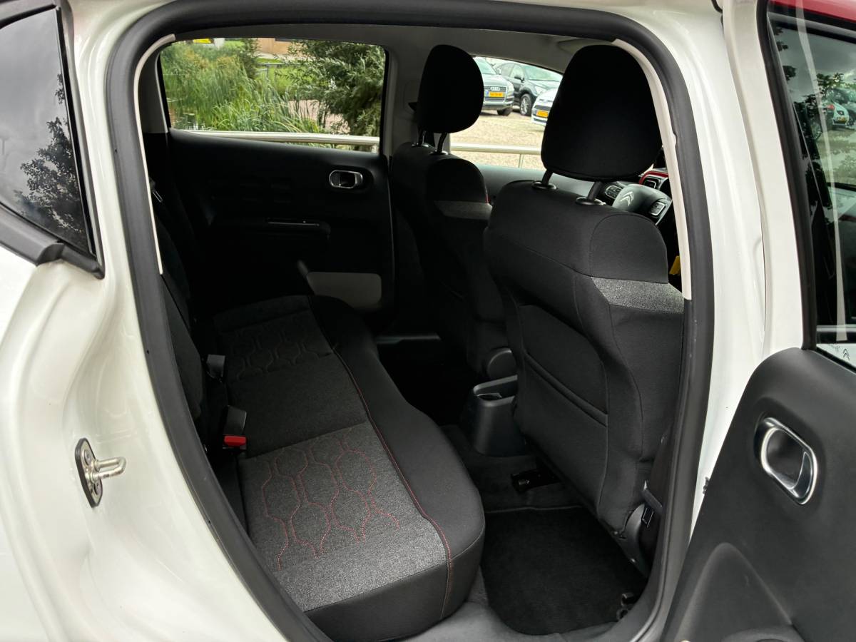 Citroën C3 Citroen C3 1.2 PureTech S&S Shine | Camera + Cruise + Navi Nu € 6.975,-!!!
