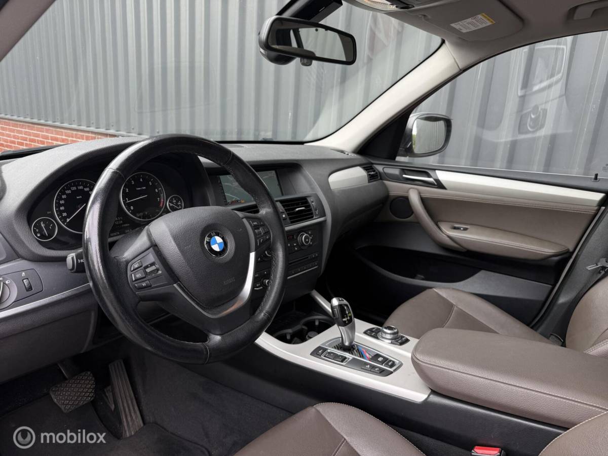 BMW X3 BMW X3 xDrive20i High Executive Aut Panorama Xenon Cruise Leder Trekhaak NL Auto