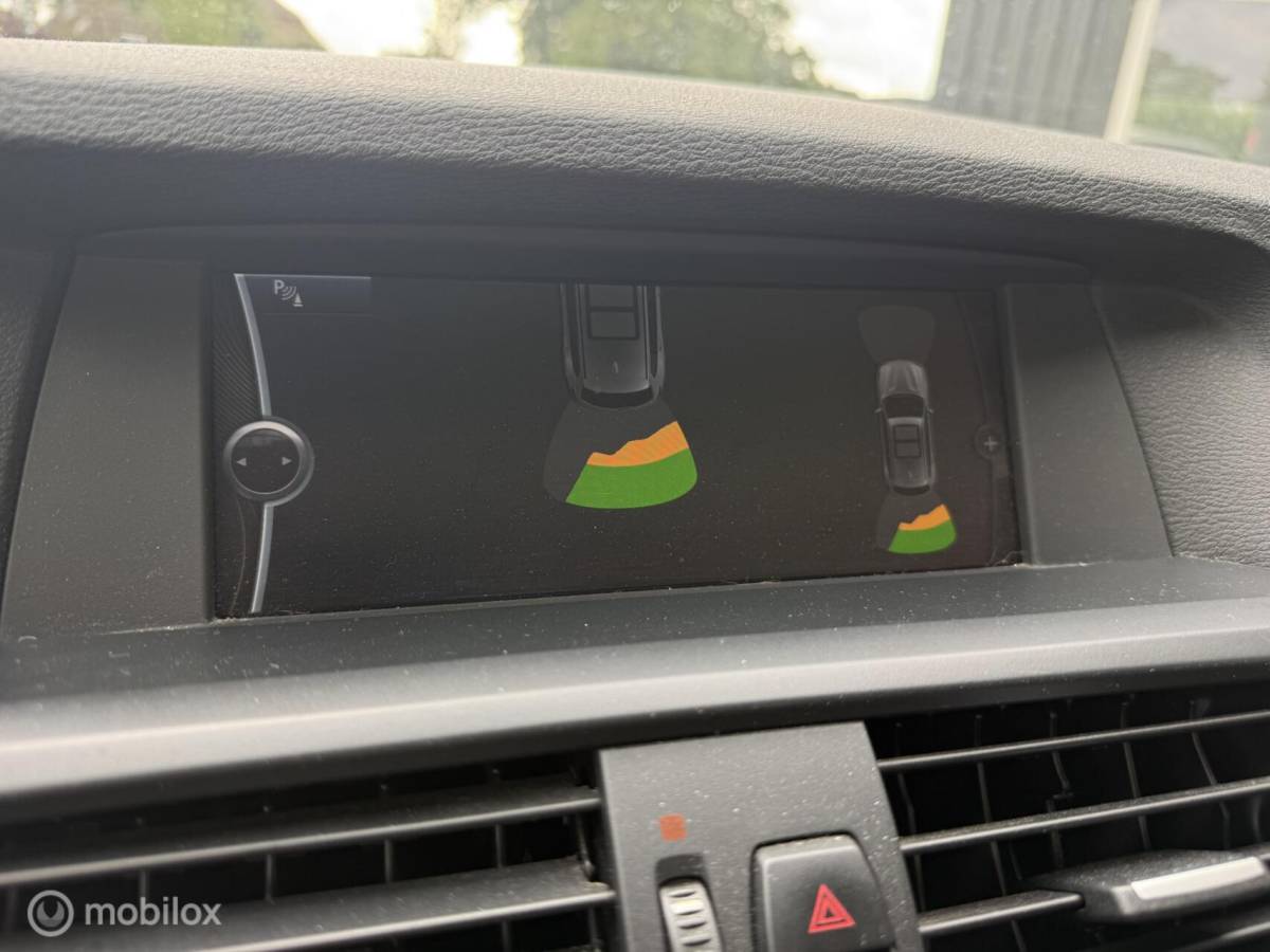 BMW X3 BMW X3 xDrive20i High Executive Aut Panorama Xenon Cruise Leder Trekhaak NL Auto