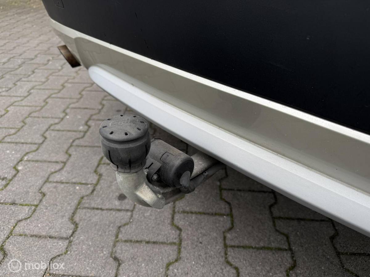 BMW X3 BMW X3 xDrive20i High Executive Aut Panorama Xenon Cruise Leder Trekhaak NL Auto