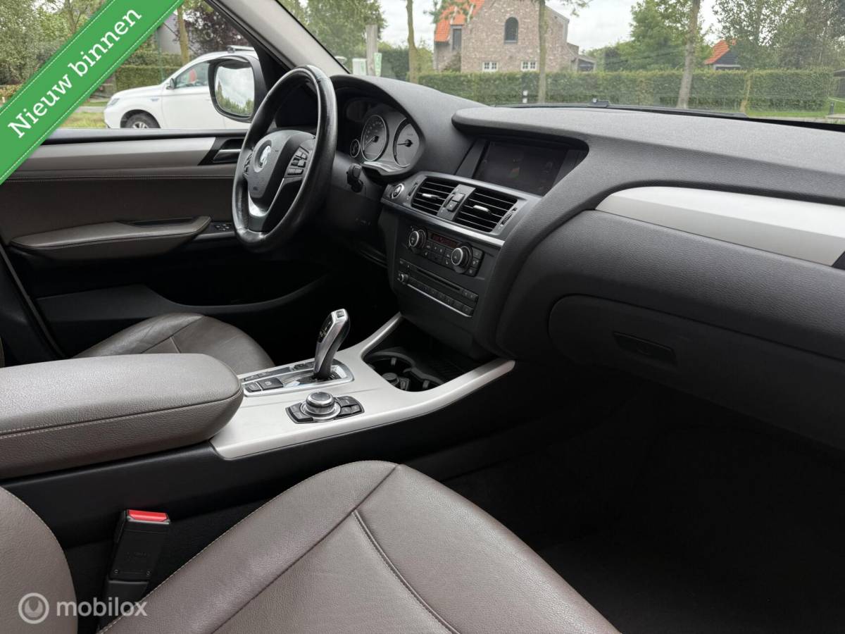BMW X3 BMW X3 xDrive20i High Executive Aut Panorama Xenon Cruise Leder Trekhaak NL Auto