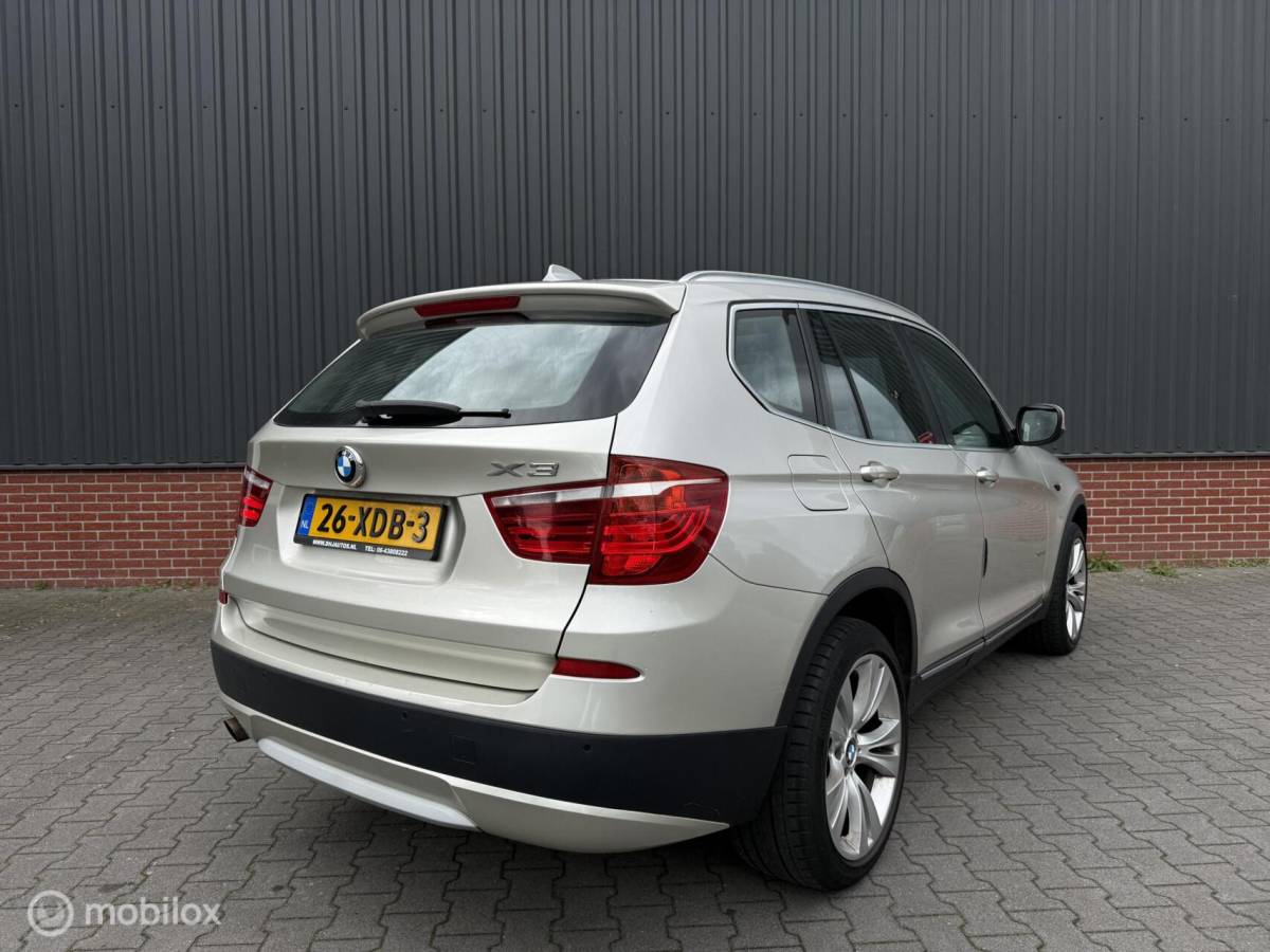 BMW X3 BMW X3 xDrive20i High Executive Aut Panorama Xenon Cruise Leder Trekhaak NL Auto