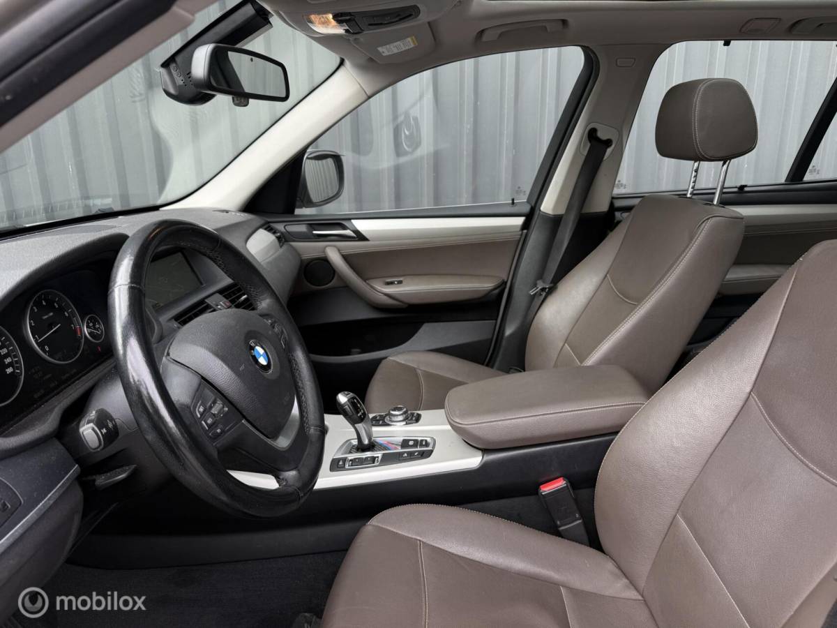 BMW X3 BMW X3 xDrive20i High Executive Aut Panorama Xenon Cruise Leder Trekhaak NL Auto