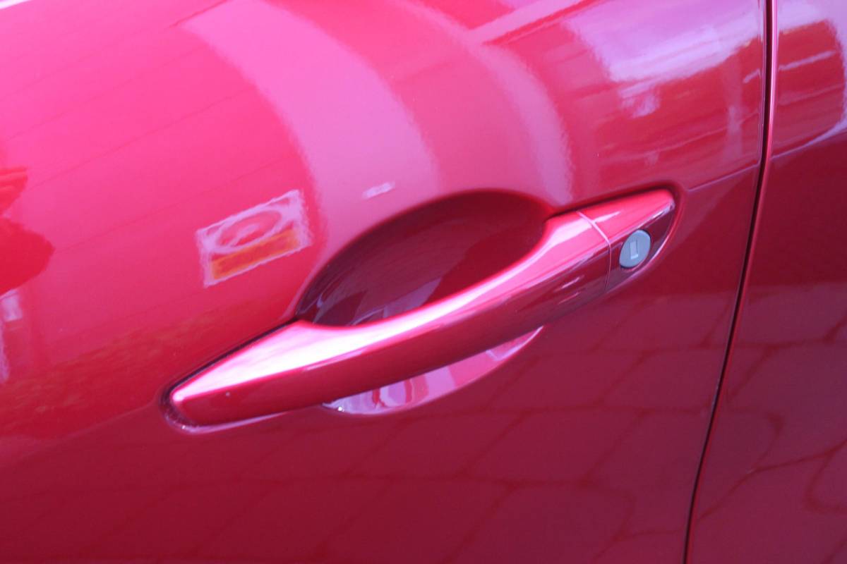 Alfa Romeo Junior Alfa Romeo Junior 1.2 145PK AUTOMAAT Hybrid IBRIDA TI | TECHNO PACK: (LED MATRIX KOPLAMPEN, DODEHOEK DETECTIE, ELEKTRISCH BEDIENBARE ACHTERKLEP, KEYLESS ENTRY, ACHTERUITRIJ CAMERA, PARKEERSENSOREN VOOR ACHTER EN ZIJKANT, DRAADLOZE TELEFOONLADER, LANE ASSIST, ADAPTIVE CRUISE CONTROL) | PACK TI: (ELEKTRISCH BEDIENBARE BESTUUDERSSTOEL, VERKEERSBORDEN WEERGAVE, GETINTE ACHTERRUITEN, SFEER VERLICHTING, GLANZEND ZWARTE BODYKIT, 10,25″ TOUCHSCREEN, LEDEREN STUURWIEL, VERSTELBARE KOFFERVLOER OP 3 NIVEAUS) | 18″ LICHTMETALEN VELGEN “FORI” | BRERA RED MET ZWART DAK | DRAADLOZE APPLE CARPLAY/ANDROID AUTO | NAVIGATIE | MASSAGE FUNCTIE OP DE BESTUURDERSSTOEL | STOEL VERWARMING |