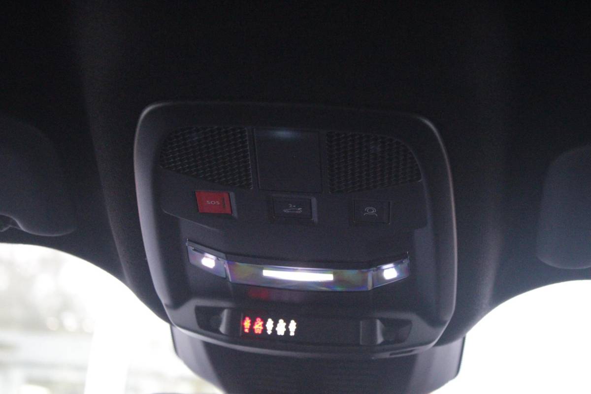 Alfa Romeo Junior Alfa Romeo Junior 1.2 145PK AUTOMAAT Hybrid IBRIDA TI | TECHNO PACK: (LED MATRIX KOPLAMPEN, DODEHOEK DETECTIE, ELEKTRISCH BEDIENBARE ACHTERKLEP, KEYLESS ENTRY, ACHTERUITRIJ CAMERA, PARKEERSENSOREN VOOR ACHTER EN ZIJKANT, DRAADLOZE TELEFOONLADER, LANE ASSIST, ADAPTIVE CRUISE CONTROL) | PACK TI: (ELEKTRISCH BEDIENBARE BESTUUDERSSTOEL, VERKEERSBORDEN WEERGAVE, GETINTE ACHTERRUITEN, SFEER VERLICHTING, GLANZEND ZWARTE BODYKIT, 10,25″ TOUCHSCREEN, LEDEREN STUURWIEL, VERSTELBARE KOFFERVLOER OP 3 NIVEAUS) | 18″ LICHTMETALEN VELGEN “FORI” | BRERA RED MET ZWART DAK | DRAADLOZE APPLE CARPLAY/ANDROID AUTO | NAVIGATIE | MASSAGE FUNCTIE OP DE BESTUURDERSSTOEL | STOEL VERWARMING |