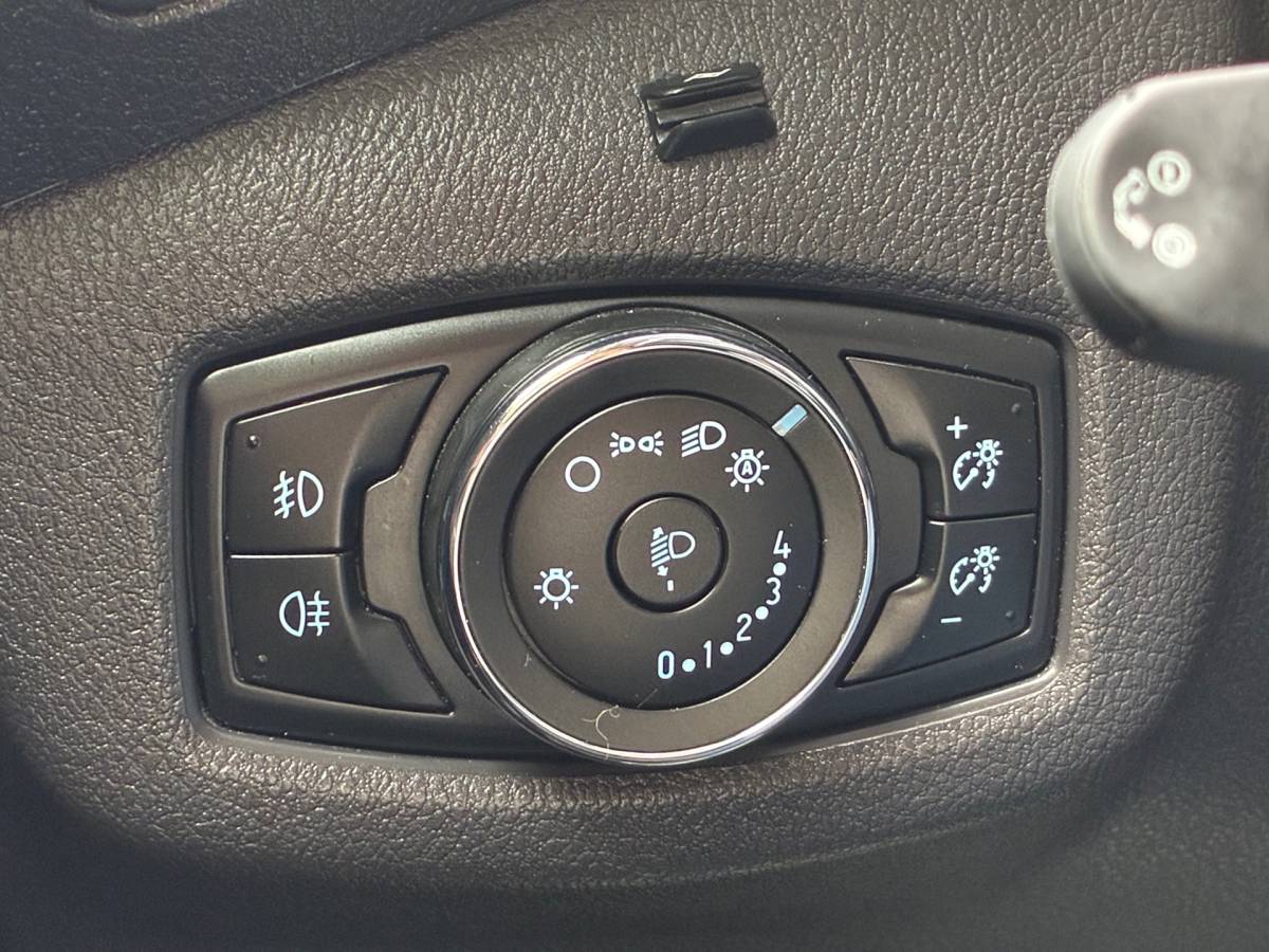 Ford Transit Connect Ford Transit Connect 1.6 TDCI L1 Trend | Airco + Cruise + Trekhaak Nu € 5.975 EX BTW!!!