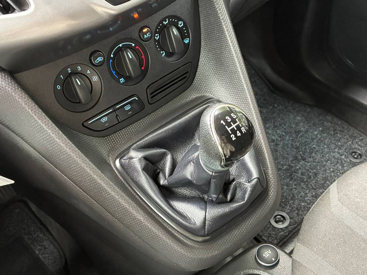Ford Transit Connect Ford Transit Connect 1.6 TDCI L1 Trend | Airco + Cruise + Trekhaak Nu € 5.975 EX BTW!!!