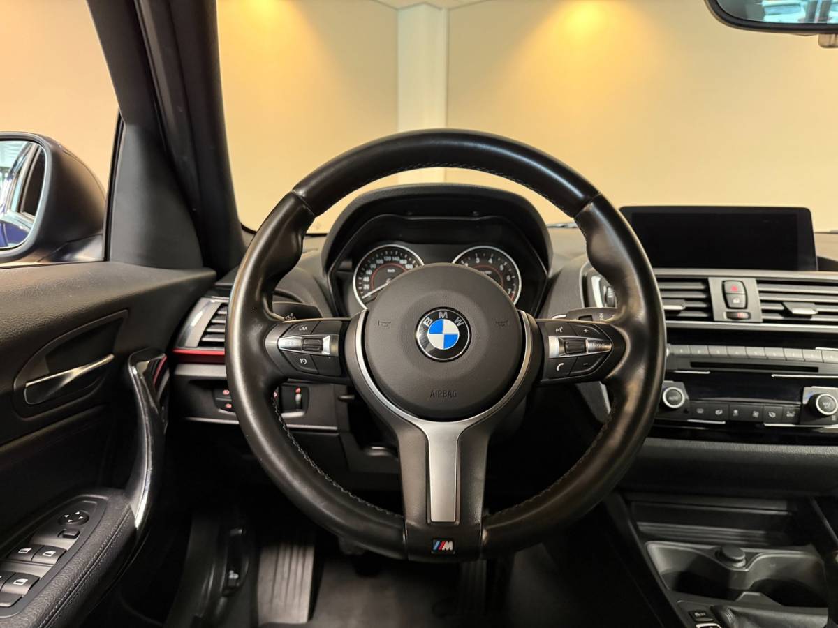BMW 1 Serie BMW 1-serie 116i Centennial High Executive *M-Sportstuur/Pook* 60.000Km! 2de Eigenaar/Dealer OH|Stoelverw.|Leer|Navi|PDC|BT|NAP