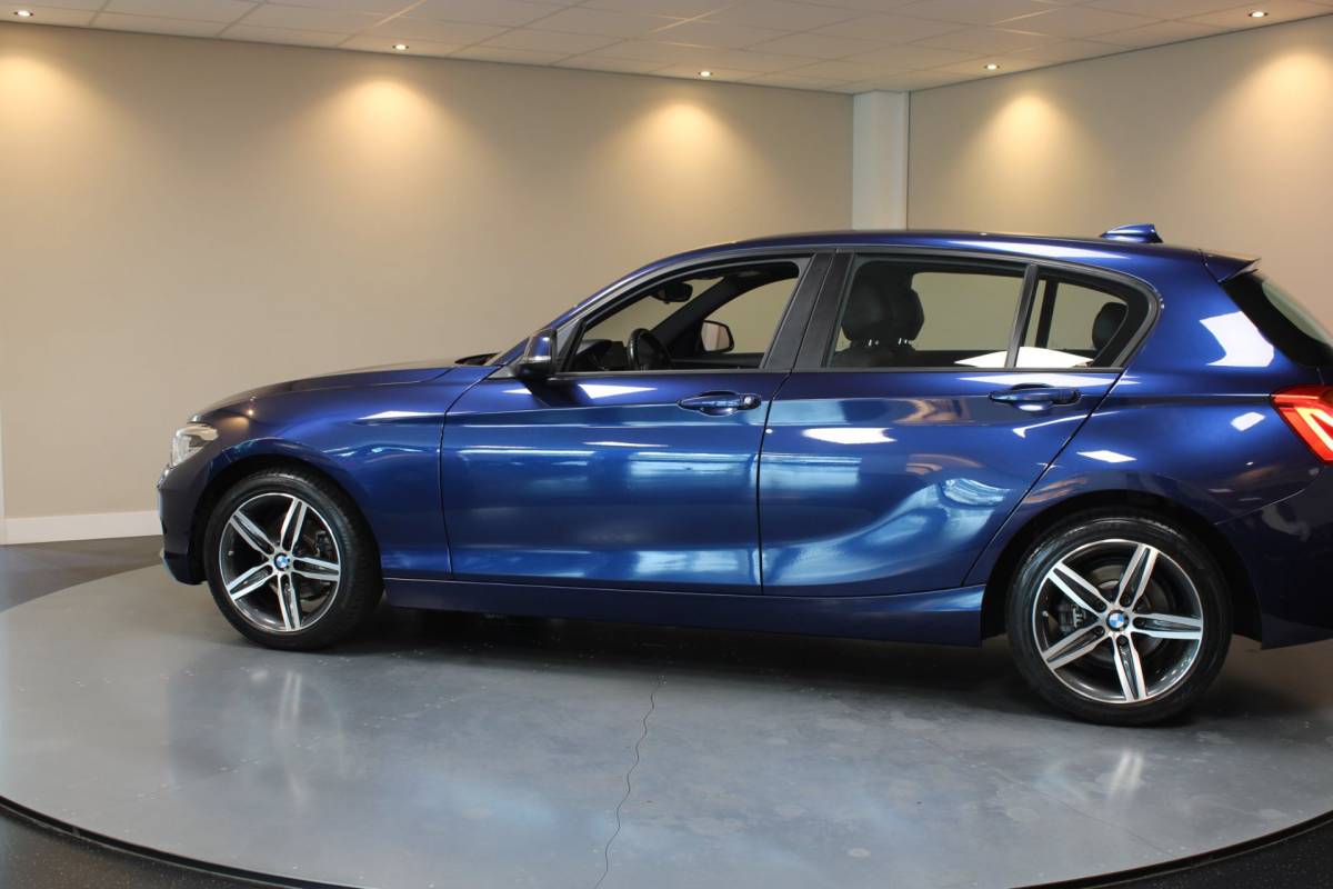 BMW 1 Serie BMW 1-serie 116i Centennial High Executive *M-Sportstuur/Pook* 60.000Km! 2de Eigenaar/Dealer OH|Stoelverw.|Leer|Navi|PDC|BT|NAP