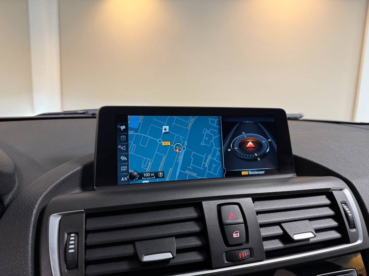 BMW 1 Serie BMW 1-serie 116i Centennial High Executive *M-Sportstuur/Pook* 60.000Km! 2de Eigenaar/Dealer OH|Stoelverw.|Leer|Navi|PDC|BT|NAP