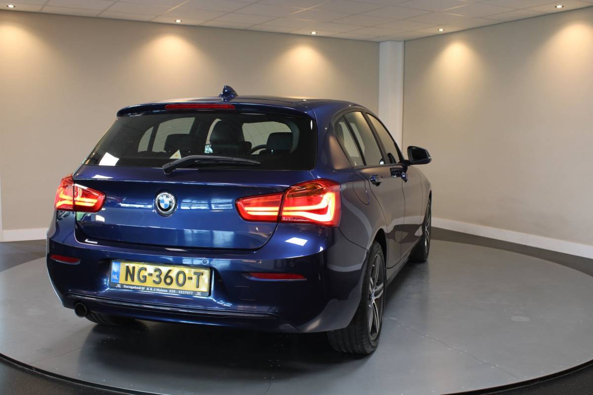 BMW 1 Serie BMW 1-serie 116i Centennial High Executive *M-Sportstuur/Pook* 60.000Km! 2de Eigenaar/Dealer OH|Stoelverw.|Leer|Navi|PDC|BT|NAP
