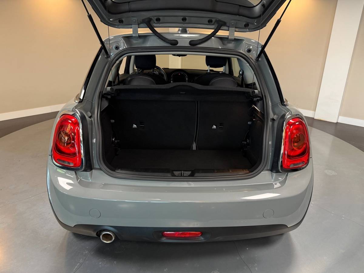 MINI 3-Deurs Mini 3-Deurs 1.5 Cooper Salt *Dealer OH* Carplay|Navi|Cruise|Neon-ring|Nardo-Grey|Lage km-stand|NAP