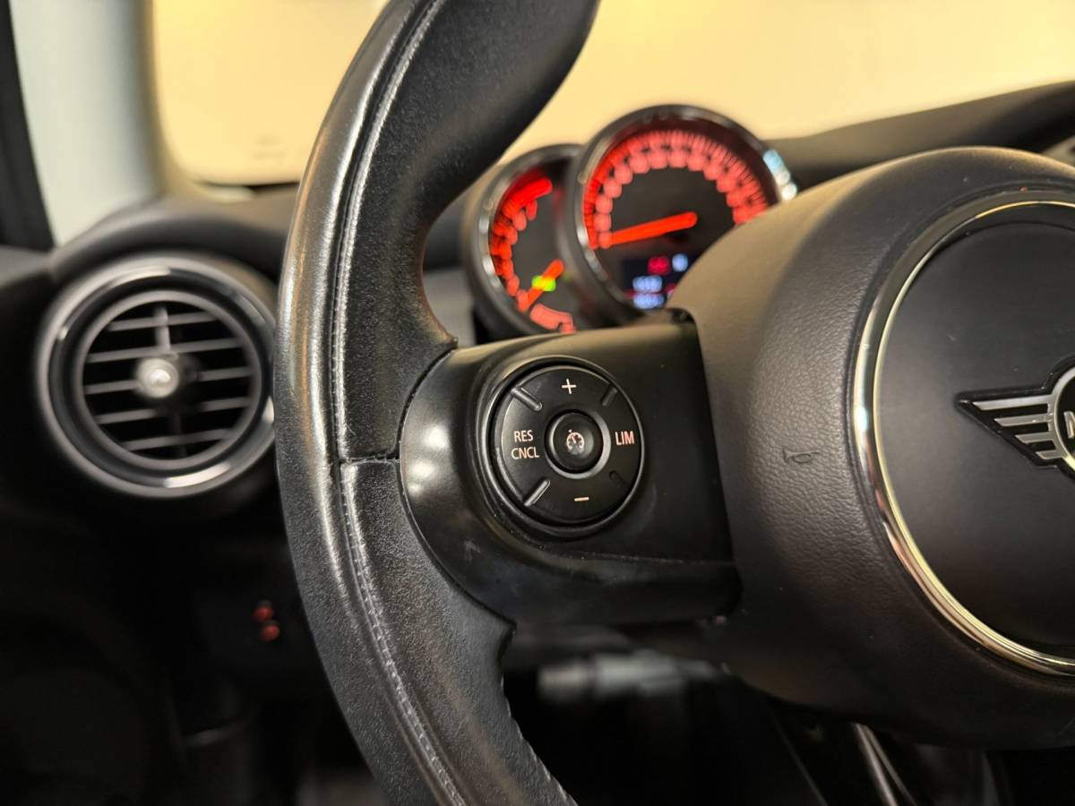MINI 3-Deurs Mini 3-Deurs 1.5 Cooper Salt *Dealer OH* Carplay|Navi|Cruise|Neon-ring|Nardo-Grey|Lage km-stand|NAP