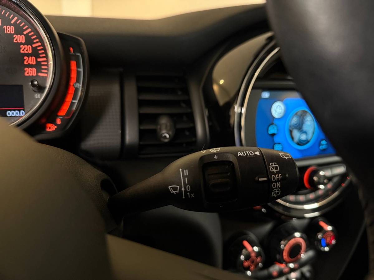 MINI 3-Deurs Mini 3-Deurs 1.5 Cooper Salt *Dealer OH* Carplay|Navi|Cruise|Neon-ring|Nardo-Grey|Lage km-stand|NAP