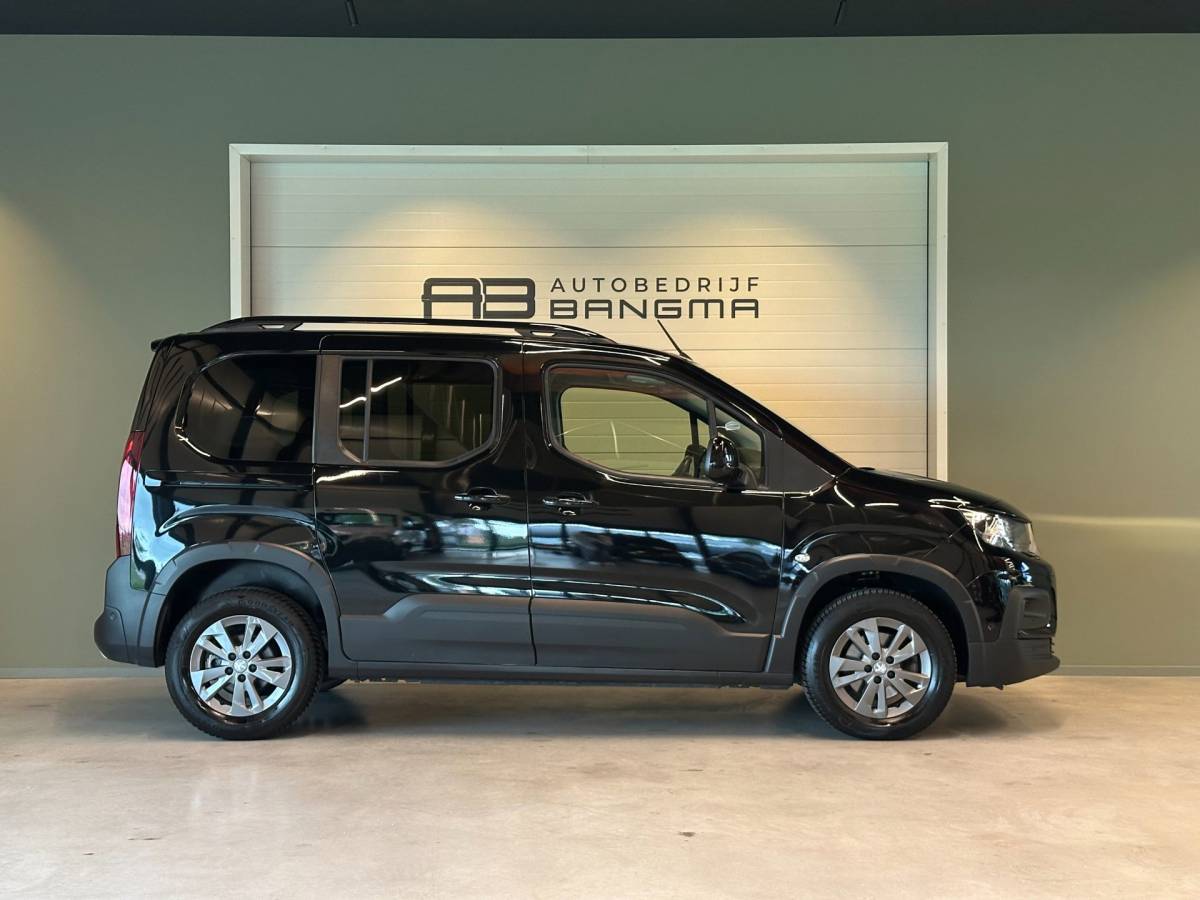 Peugeot Rifter Peugeot Rifter 1.2 Puretech AUTOMAAT ALLURE|NAVIGATIE+CAMERA|CLIMA AIRCO|LM-VELG|CRUISECONTROL|APPLE CARPLAY+ANDROID AUTO|BTW-AUTO