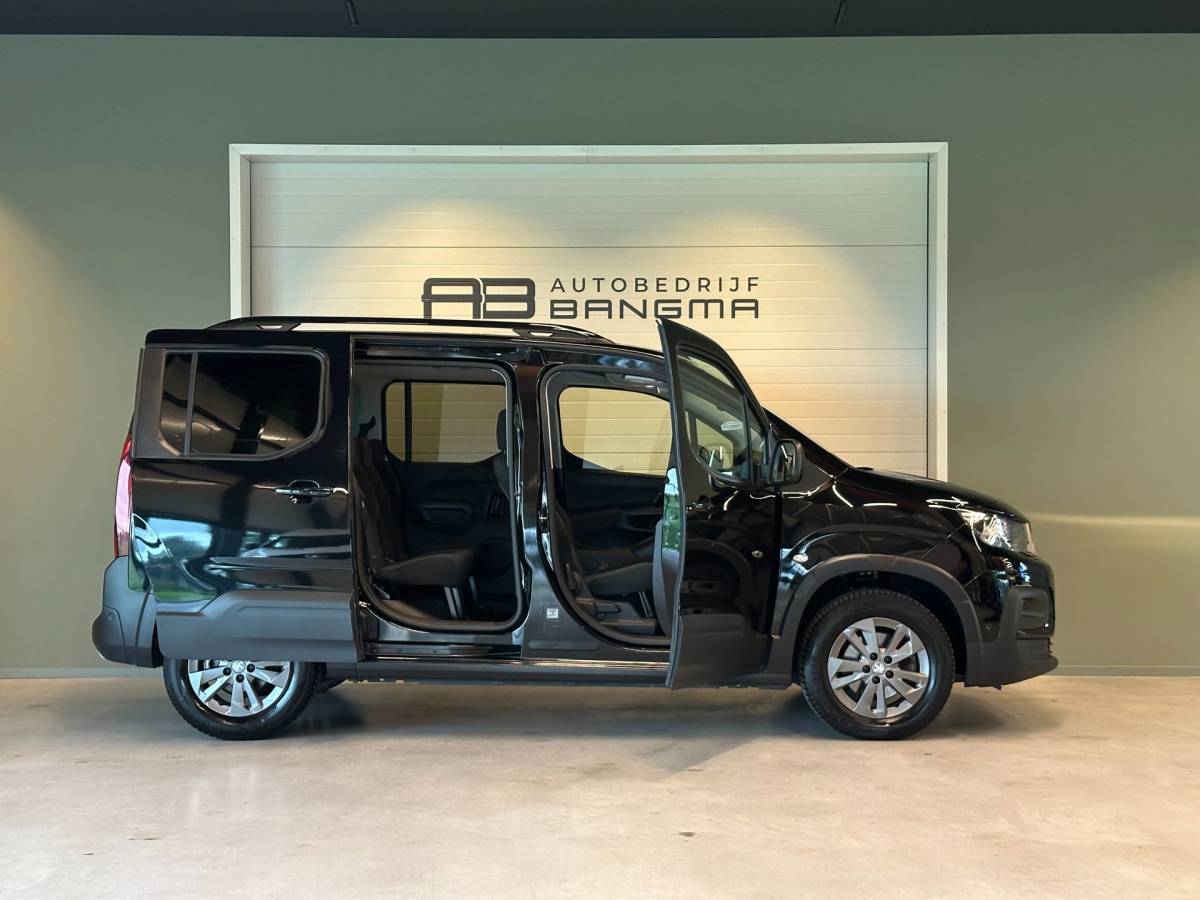 Peugeot Rifter Peugeot Rifter 1.2 Puretech AUTOMAAT ALLURE|NAVIGATIE+CAMERA|CLIMA AIRCO|LM-VELG|CRUISECONTROL|APPLE CARPLAY+ANDROID AUTO|BTW-AUTO