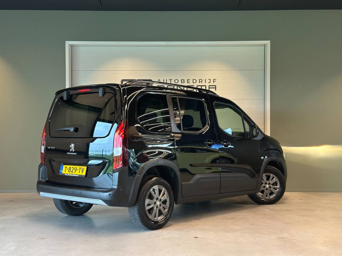 Peugeot Rifter Peugeot Rifter 1.2 Puretech AUTOMAAT ALLURE|NAVIGATIE+CAMERA|CLIMA AIRCO|LM-VELG|CRUISECONTROL|APPLE CARPLAY+ANDROID AUTO|BTW-AUTO