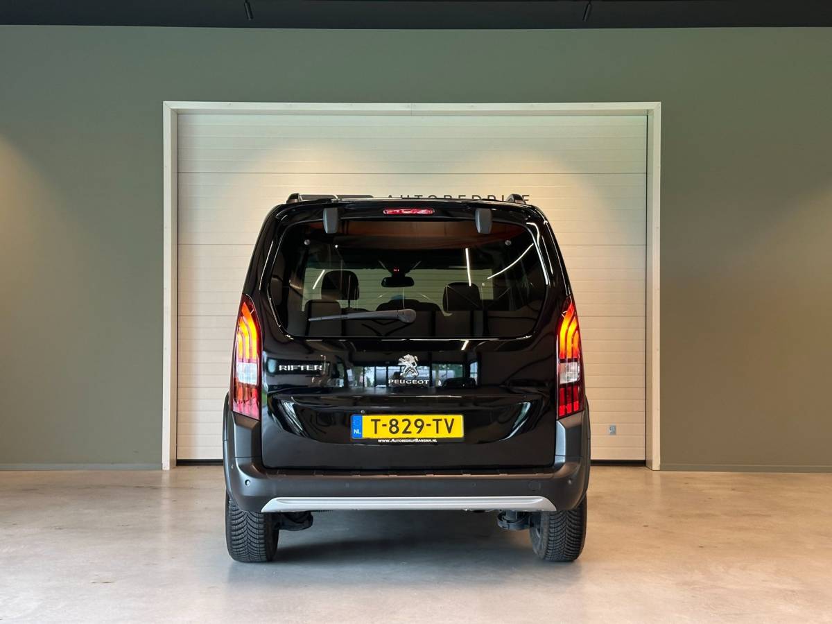 Peugeot Rifter Peugeot Rifter 1.2 Puretech AUTOMAAT ALLURE|NAVIGATIE+CAMERA|CLIMA AIRCO|LM-VELG|CRUISECONTROL|APPLE CARPLAY+ANDROID AUTO|BTW-AUTO